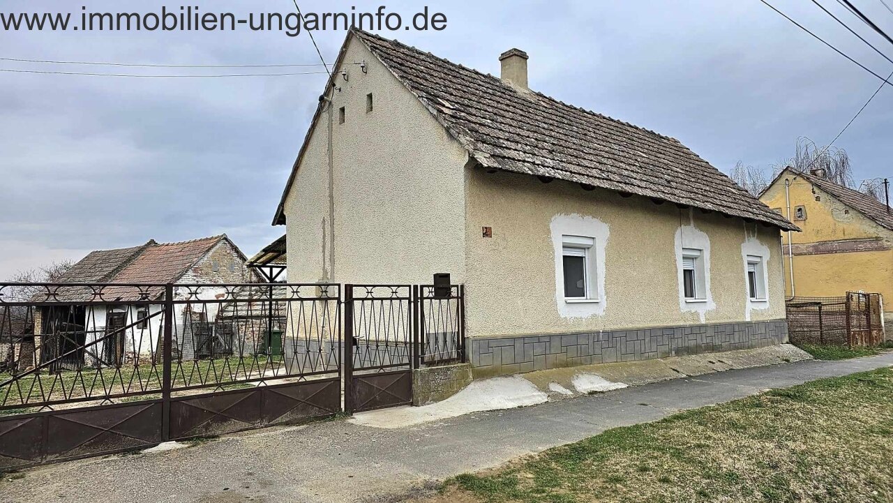 Somogy Vármegye: Einfamilienhaus in gutem Zustand 15 km vom Plattensee entfernt 