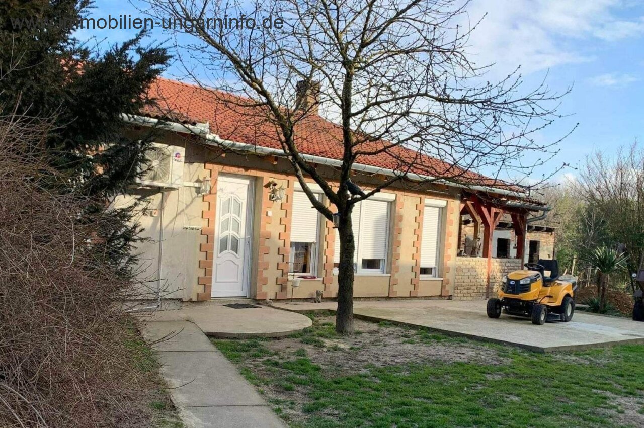 Somogy Megye: Renoviertes Einfamilienhaus zu verkaufen im Komitat Somogy, 15 km von Kaposvár Somogy Megye: Renoviertes Einfamilienhaus zu verkaufen im Komitat Somogy, 15 km von Kaposvár