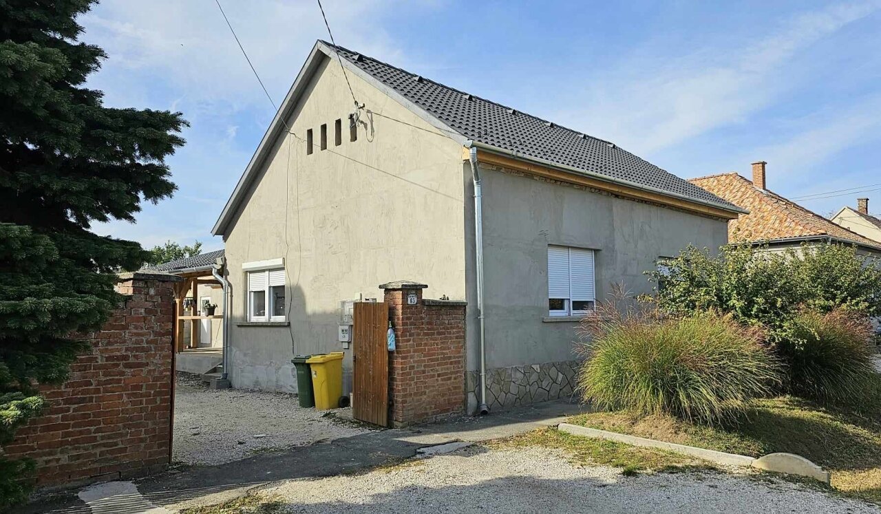 Somogy Vármegye: Renoviertes Einfamilienhaus in einer Kleinstadt südlich des Plattensees zu verkaufen 