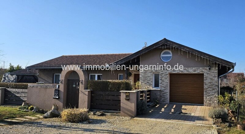Somogy Vármegye: Modernes Niedrigenergie-Familienhaus in Balatonkeresztúr zu verkaufen 