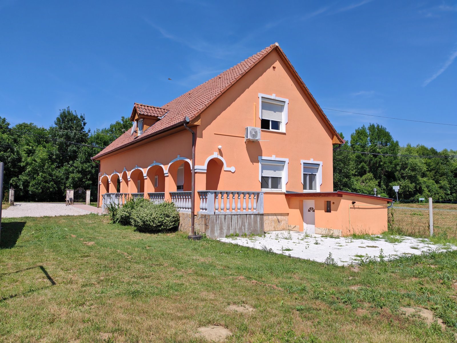Zalacsány: Erstbezug nach Renovierung: Landhaus für die große Familie zur Miete 