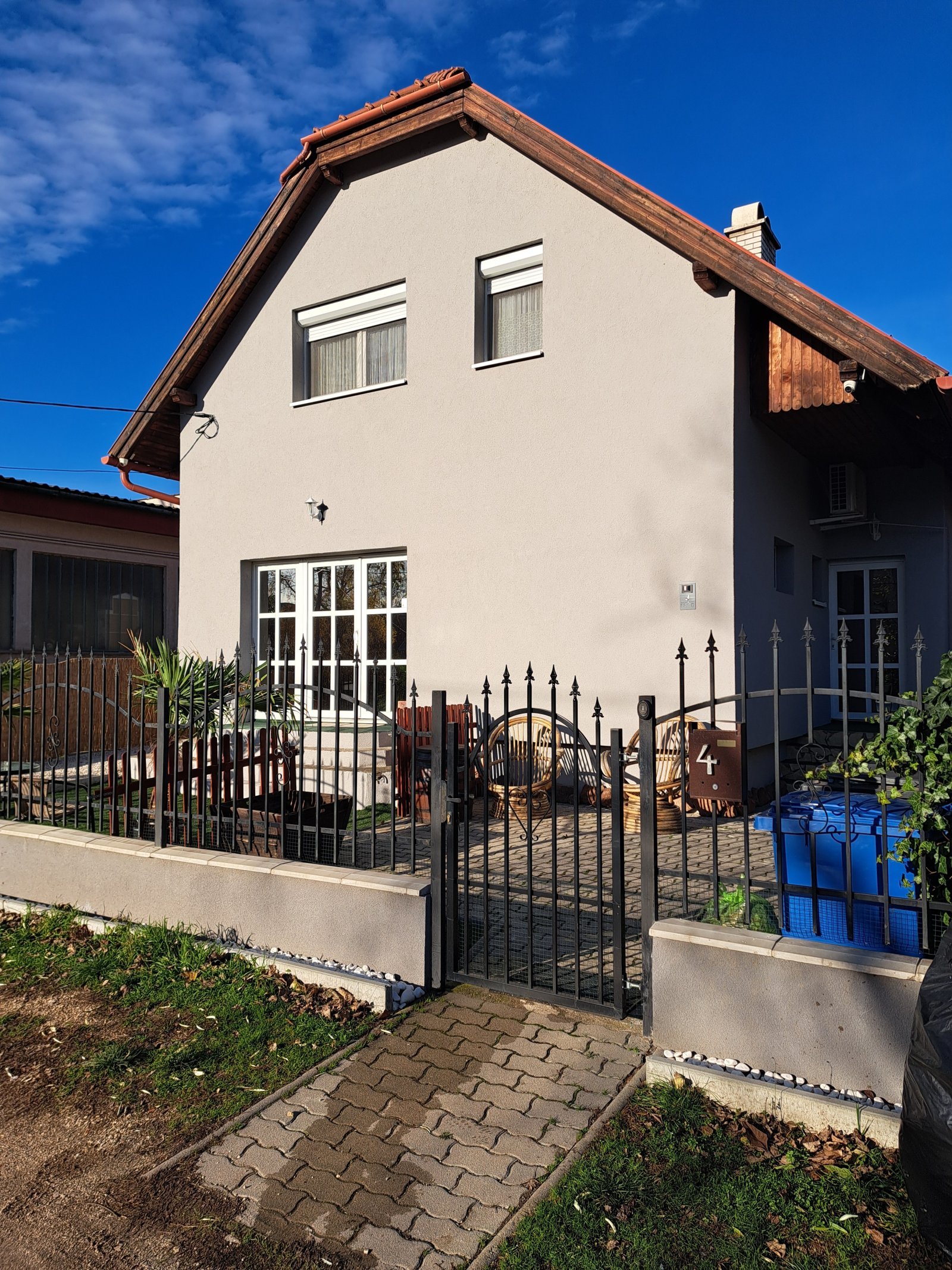 Balatonalmádi: (AAA) Familienhaus in ruhiger & freundlicher Lage und Seenähe 