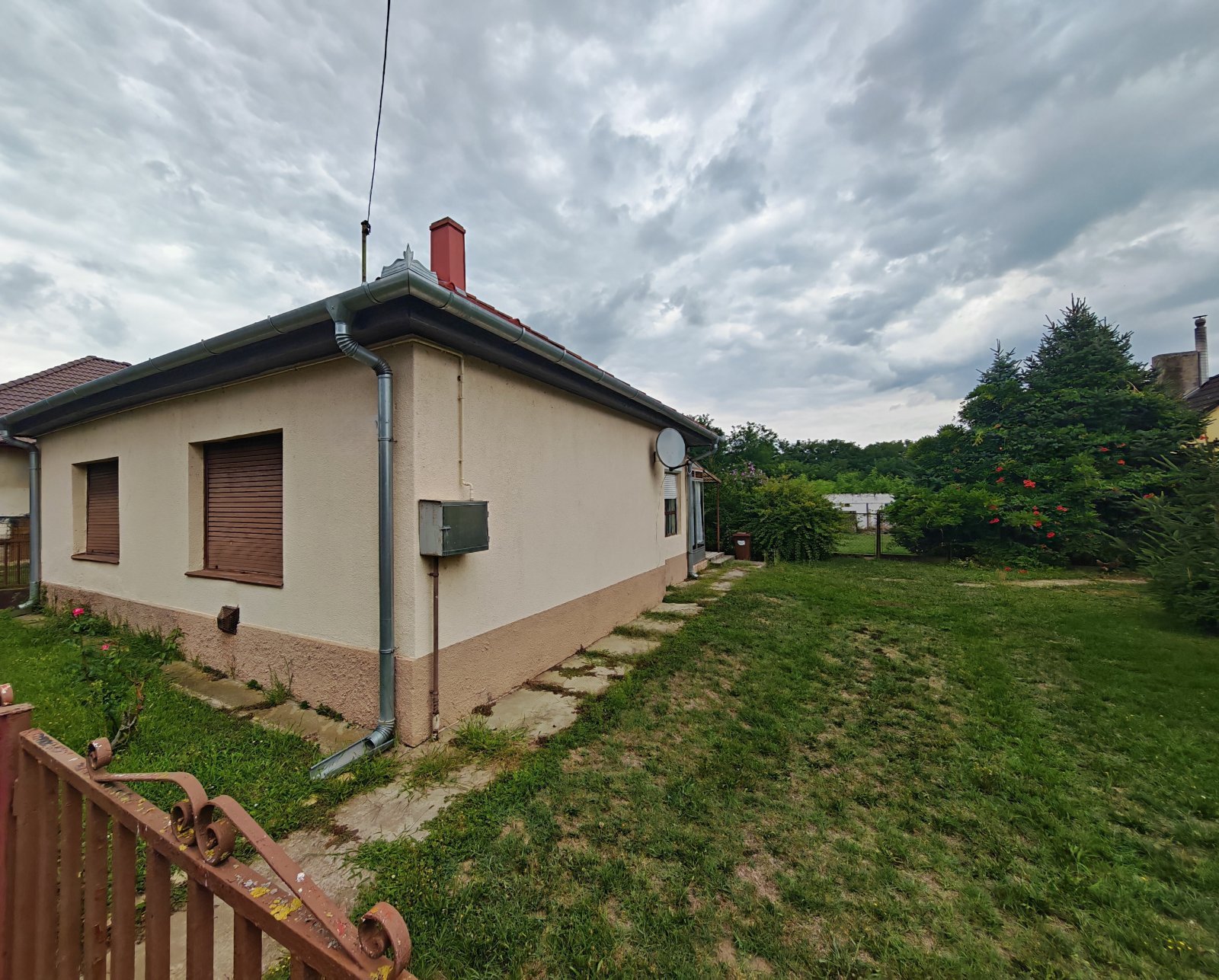 bei Marcali,Boronka: (BBA) Renovierungsbedürftiges Haus am Südufer des Balaton 