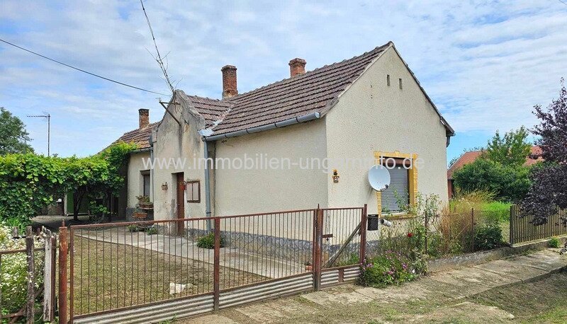 Somogy Vármegye: Einfamilienhaus mit vier Schlafzimmern im Komitat Somogy 