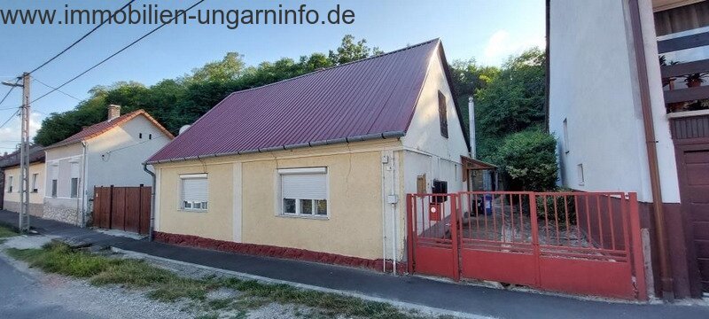 Somogy Vármegye: Einfamilienhaus in einer ruhigen Straße von Kaposvár zu verkaufen 