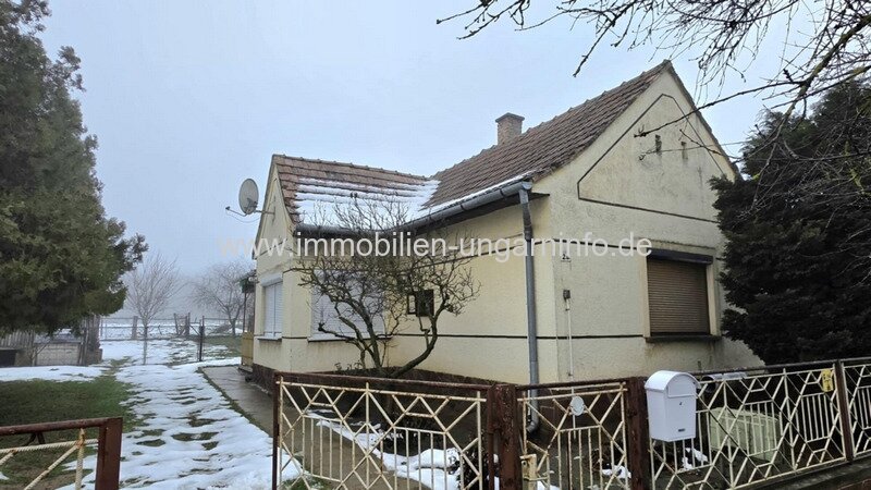 Somogy Vármegye: Einfamilienhaus in Öreglak (20 km vom Balaton entfernt) zu einem guten Preis zu verkaufen Somogy Vármegye: Einfamilienhaus in Öreglak (20 km vom Balaton entfernt) zu einem guten Preis zu verkaufen