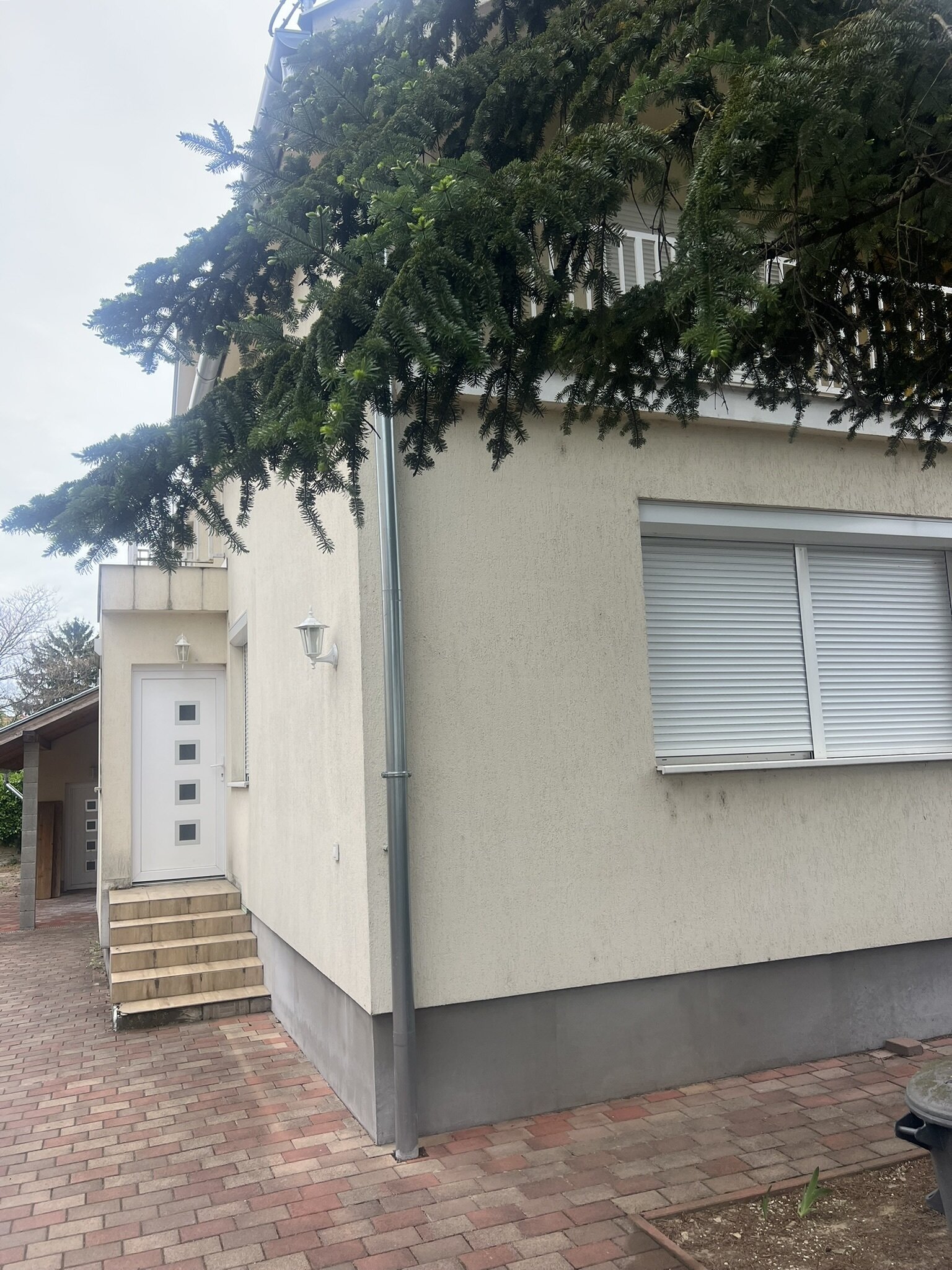 Hévíz: Renoviertes Doppelhaus mit separater Wohnung zu verkaufen! 