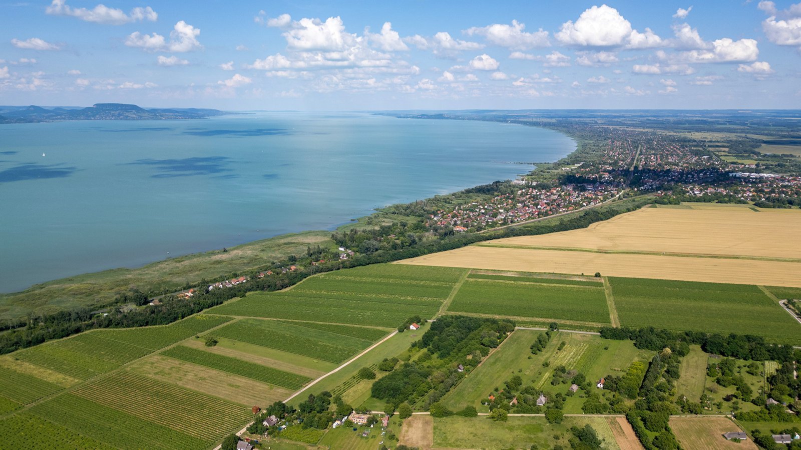Balatonberény: (A-CB) Freizeit-Grundstück mit Panoramablick am Balaton Südufer Balatonberény: (A-CB) Freizeit-Grundstück mit Panoramablick am Balaton Südufer