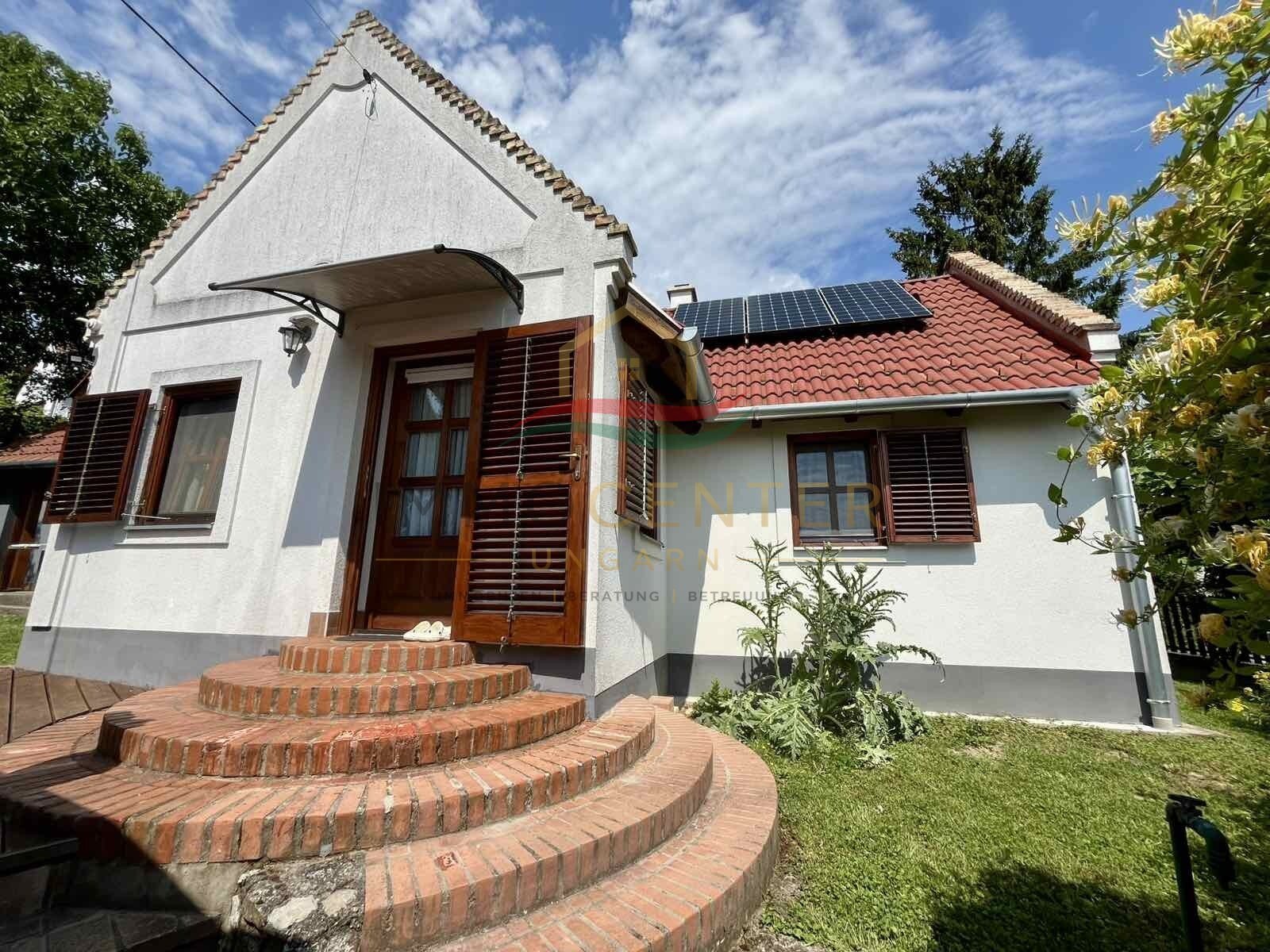 Balaonederics: (AAA) Renoviertes Bauernhaus am Nordufer des Balatons Balaonederics: (AAA) Renoviertes Bauernhaus am Nordufer des Balatons