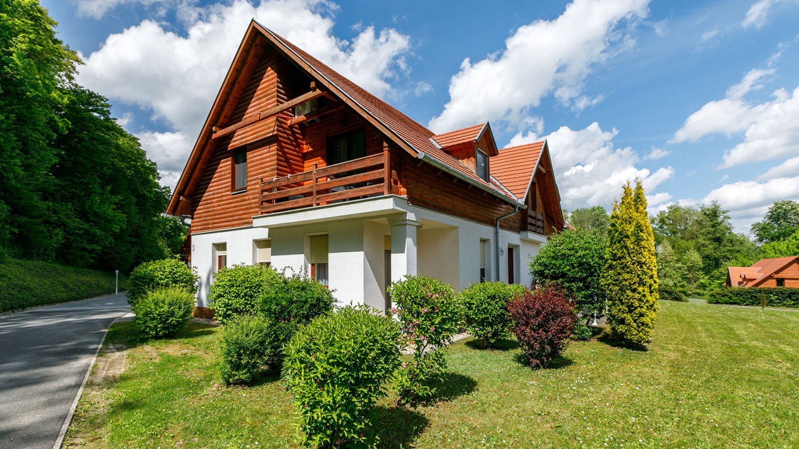 Zalacsány: (AAA) Hochwertige Erdgeschoss-Wohnung im exclusiven Zalacsany Schlosspark-Resort Zalacsány: (AAA) Hochwertige Erdgeschoss-Wohnung im exclusiven Zalacsany Schlosspark-Resort
