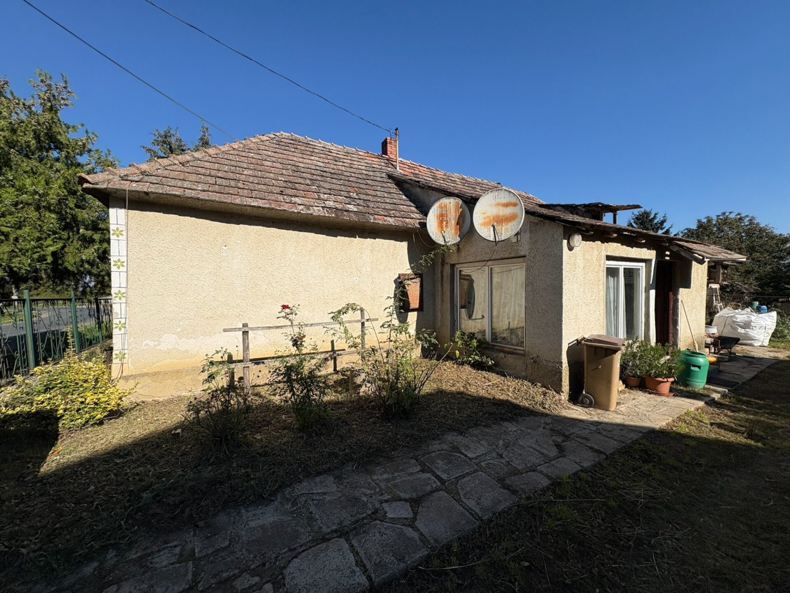 Rigács: (BBA) Sanierungsbedürftiges Haus in ruhiger Umgebung Rigács: (BBA) Sanierungsbedürftiges Haus in ruhiger Umgebung