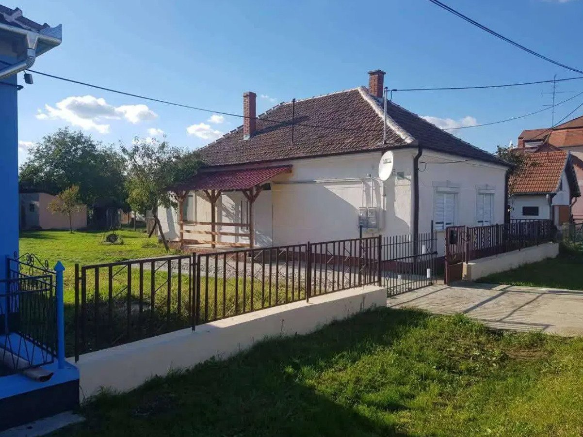 Gyékényes: (BBA) Gemütliches Haus in unmittelbarer Seenähe Gyékényes: (BBA) Gemütliches Haus in unmittelbarer Seenähe