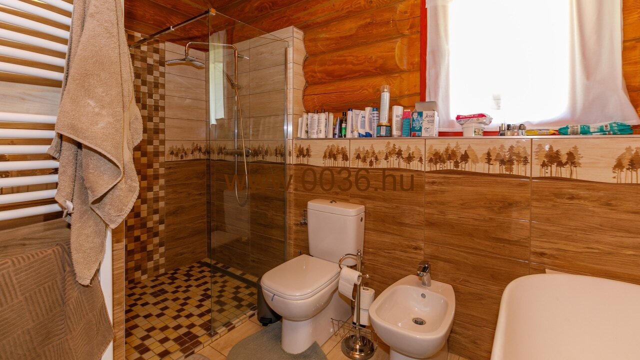 immocenter-ungarn-haus-kaufen-33563-Badezimmer2