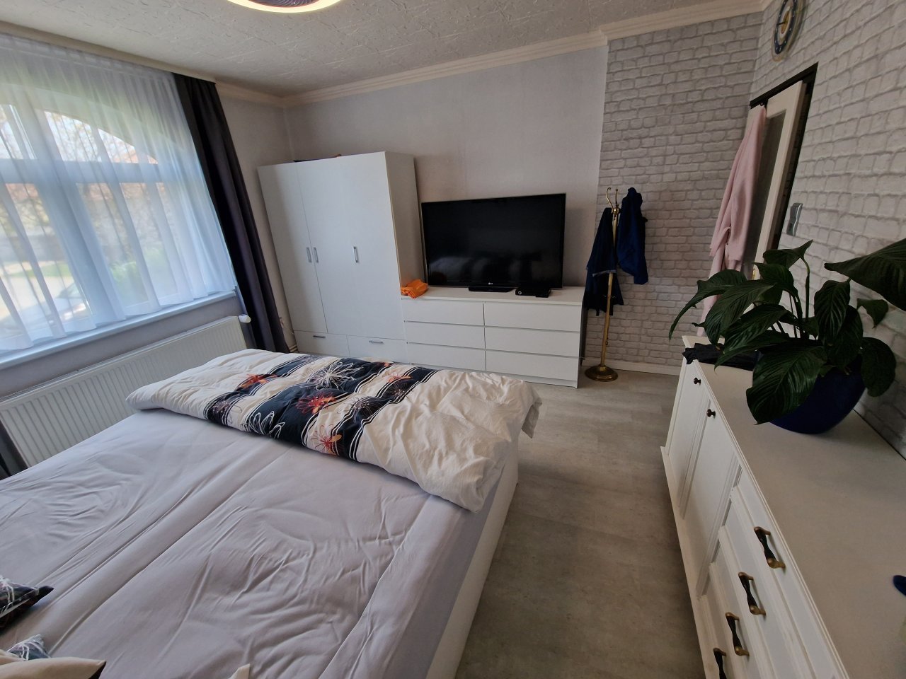 Schlafzimmer unten