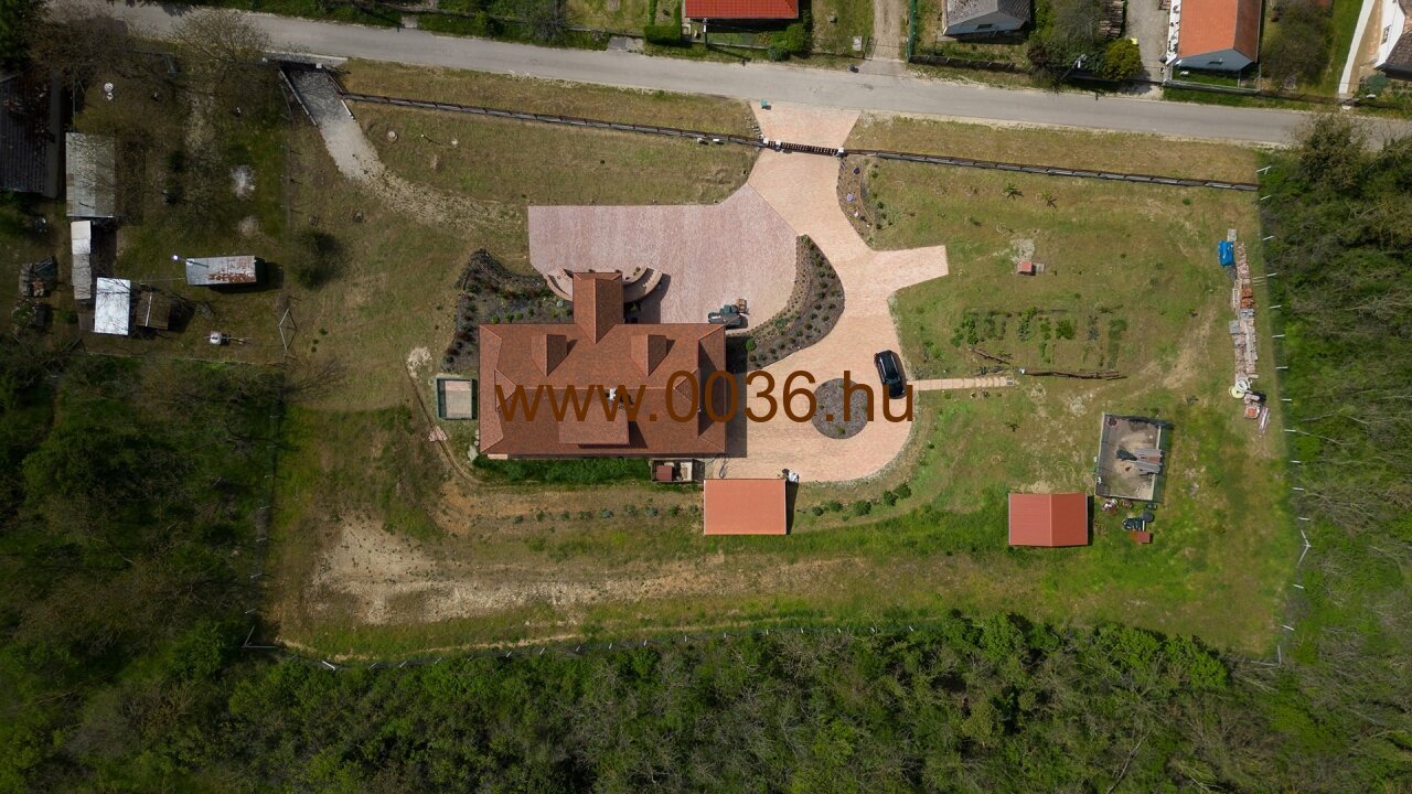 immocenter-ungarn-haus-kaufen-33563-front4 immocenter-ungarn-haus-kaufen-33563-front4