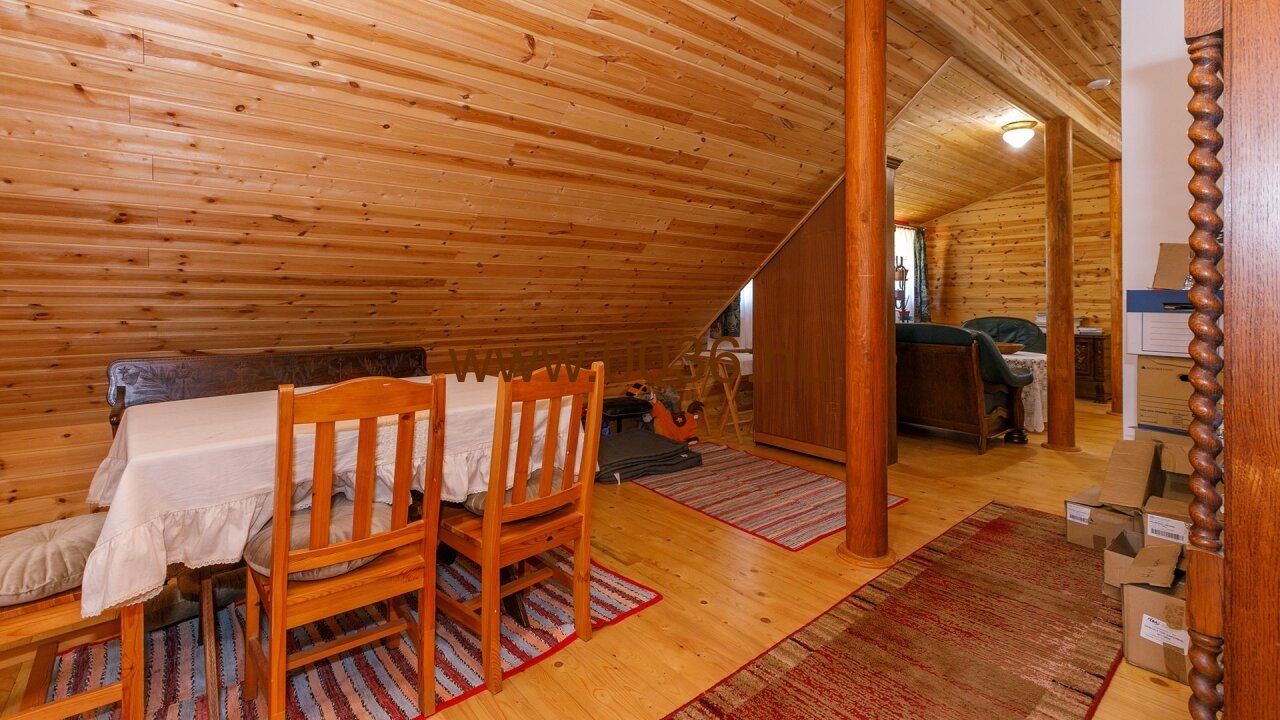 immocenter-ungarn-haus-kaufen-33563-schlafzimme3-oben immocenter-ungarn-haus-kaufen-33563-schlafzimme3-oben