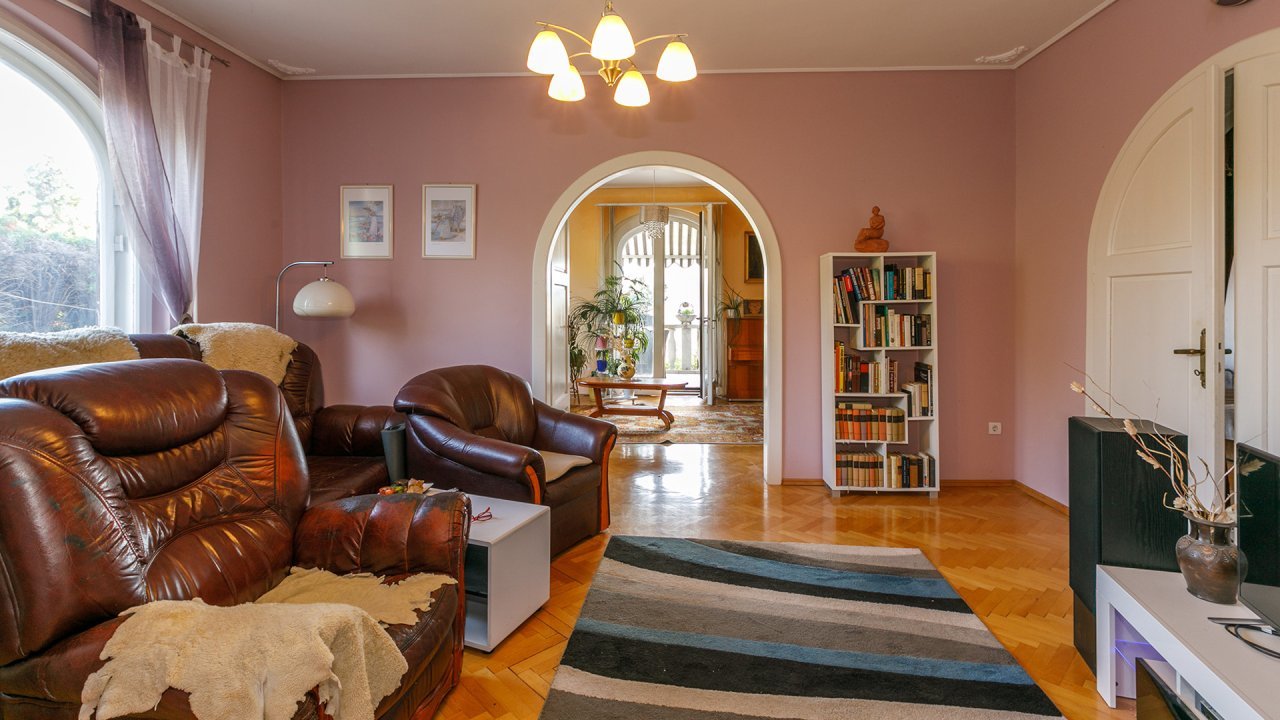 Privatwohnung Privatwohnung