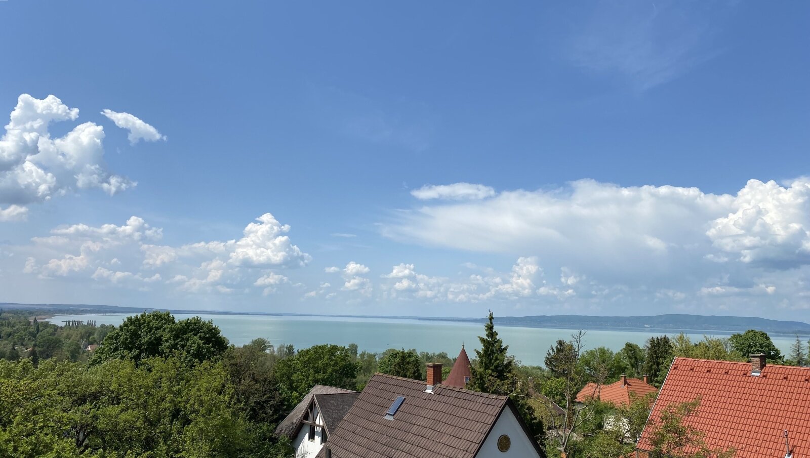 in Ungarn am Balaton in Fonyod zweifamilienhaus mit panorama und pool zu verkaufen 