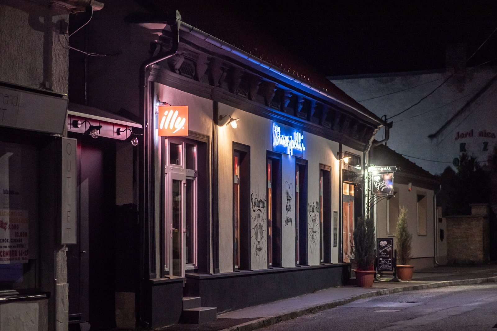 Keszthely: Felújított, családi ház Keszthely történelmi belvárosában Keszthely: Felújított, családi ház Keszthely történelmi belvárosában