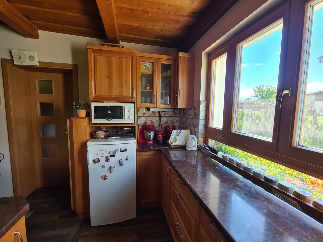 photo -- -- photo -- --