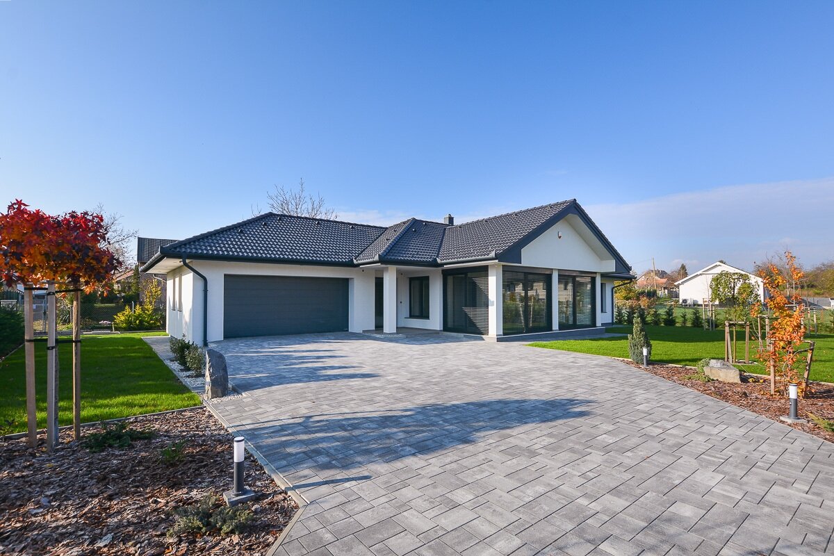 Gyenesdiás: Neu gebautes Bungalow in der Siedlung Gyenesdiás am Plattensee Nordufer,  mit stiller Lage ist zu verkaufen   