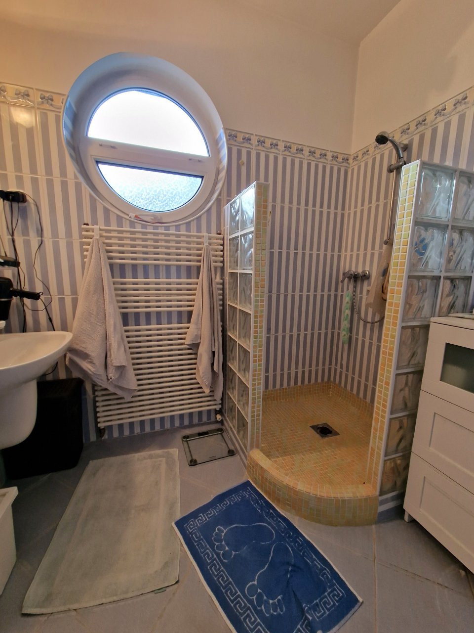 Badezimmer 1 Haupthaus Badezimmer 1 Haupthaus