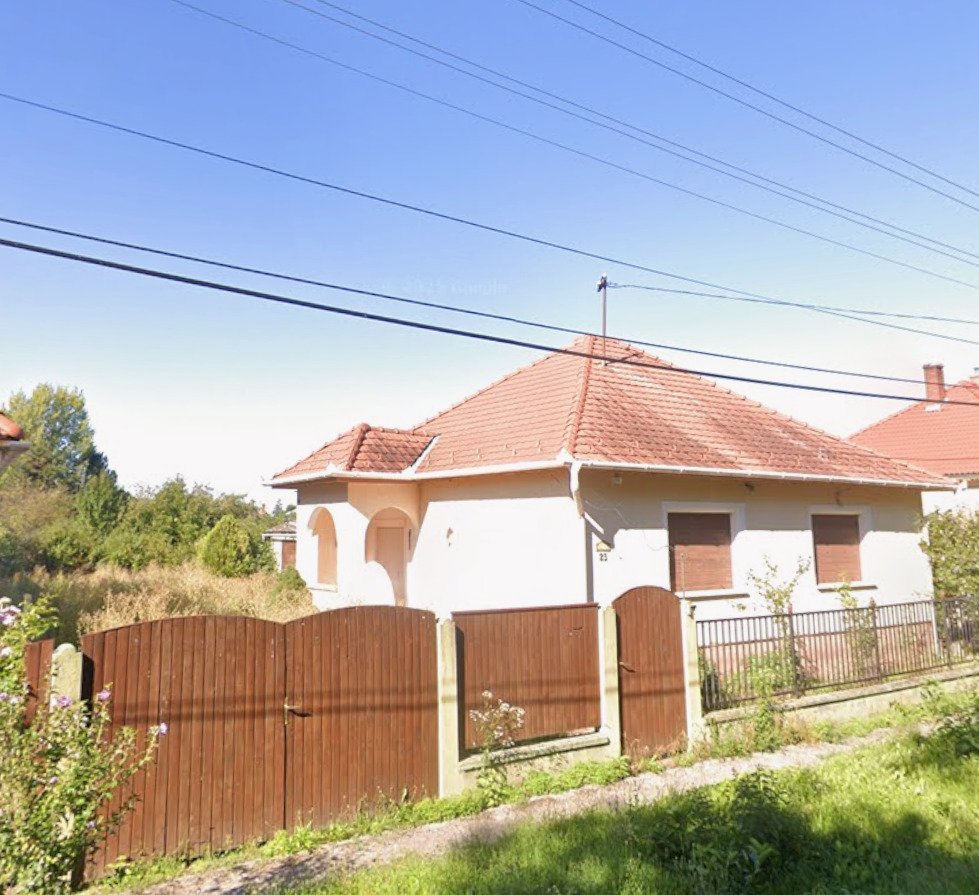 Egyed: Egyedülálló lehetőség - tágas telek, hangulatos családi ház, csendes helyen 