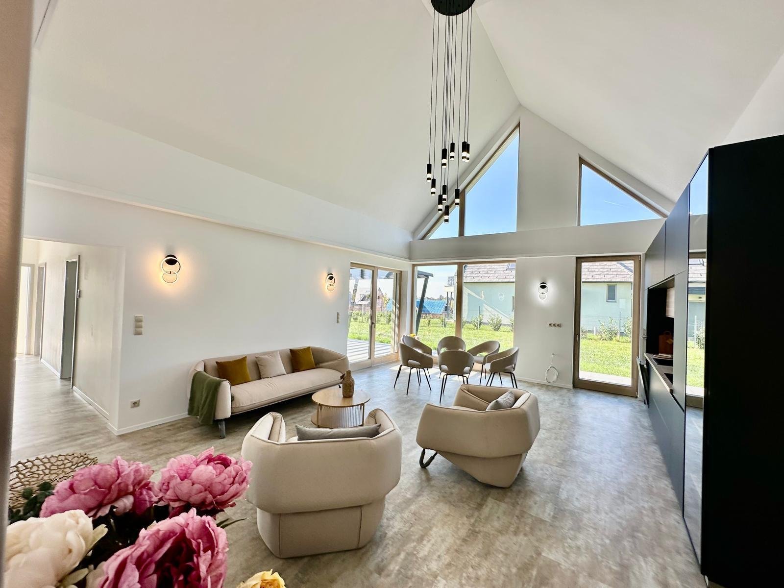 Cserszegtomaj: Egyedi tervezésű, kiváló minőségű ház, első osztályú anyagokból. 