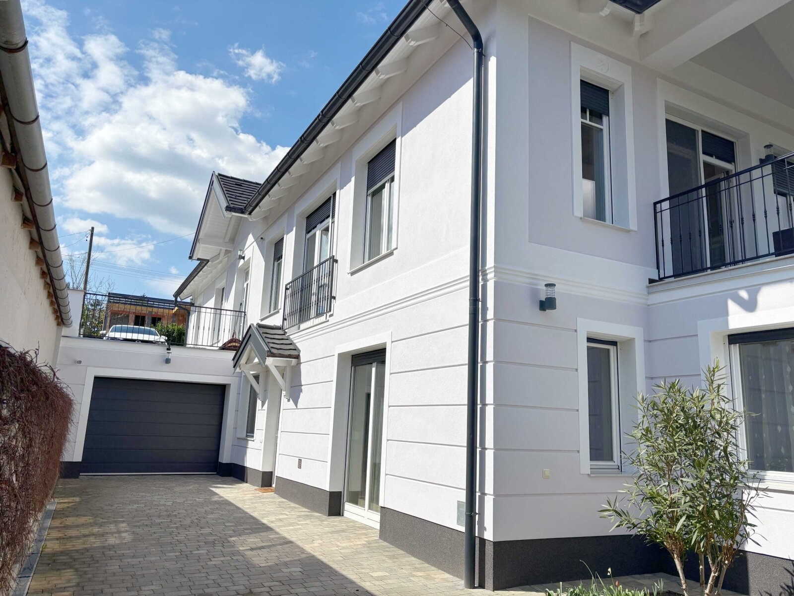 Keszthely: Elegante Villa mit zwei separaten Wohneinheiten in exklusiver Lage von Keszthely 