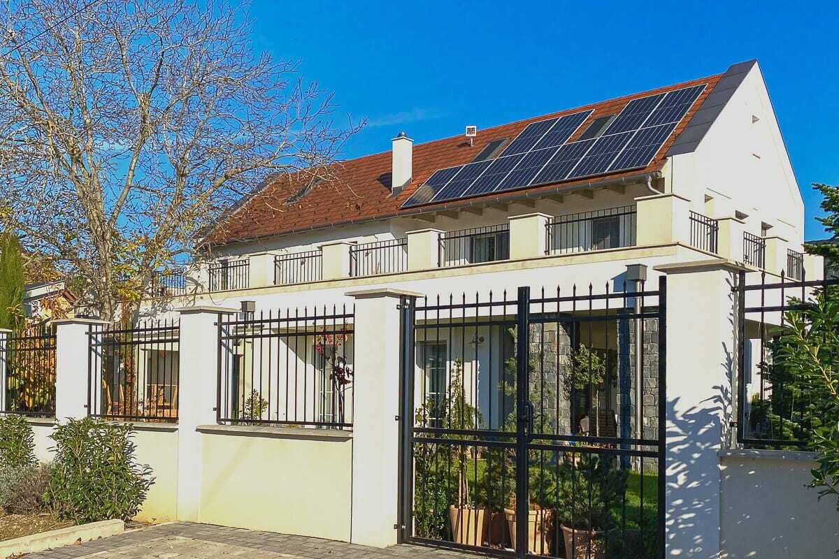 Gyenesdiás: Einfamilienhaus in Premiumqualität gelegen in Gyenesdiás, in der Nähe von Keszthely und Hévíz 