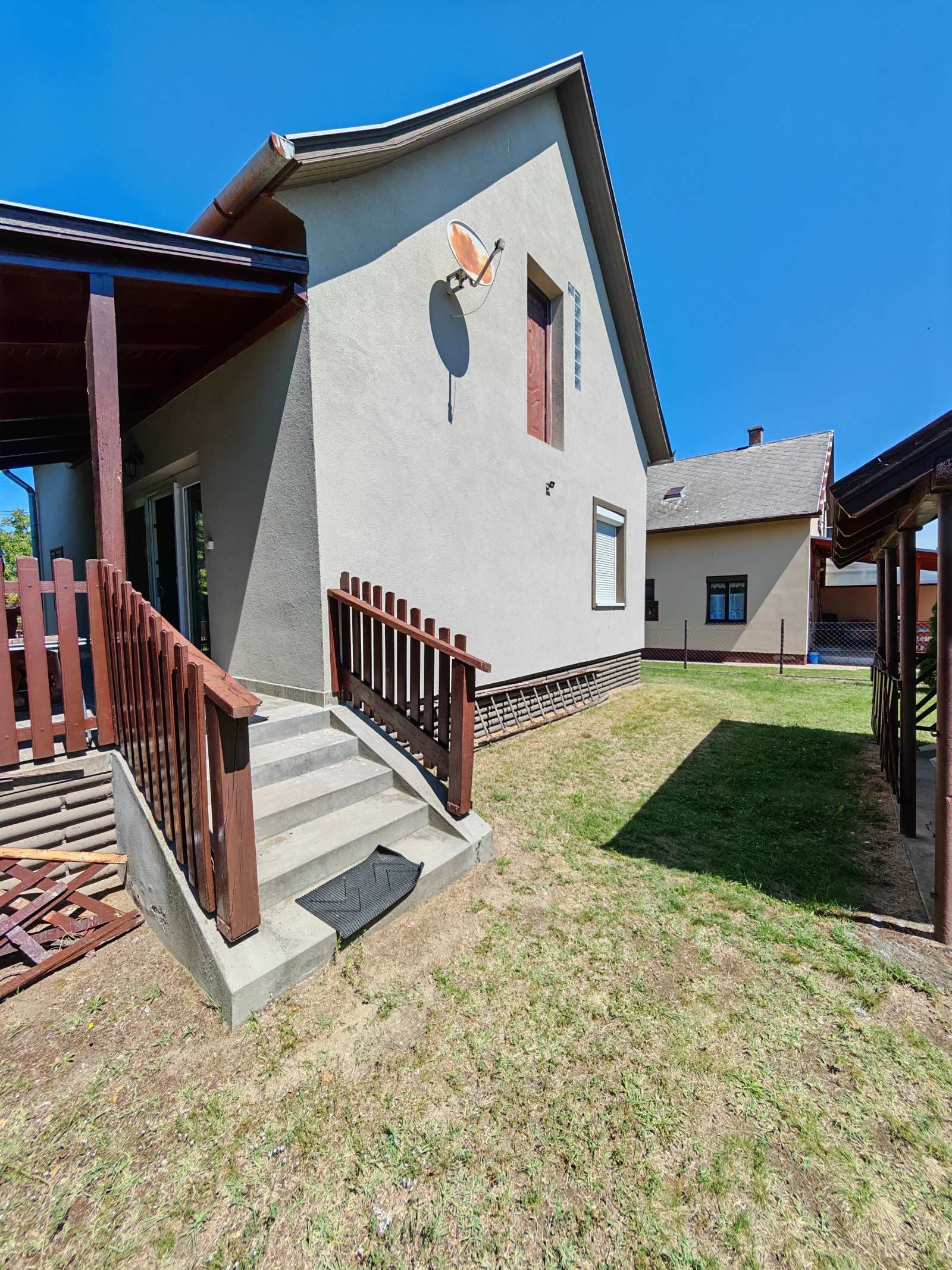 Balatonmáriafürdő: Nyaraló mindössze 300 méterre a víztől 