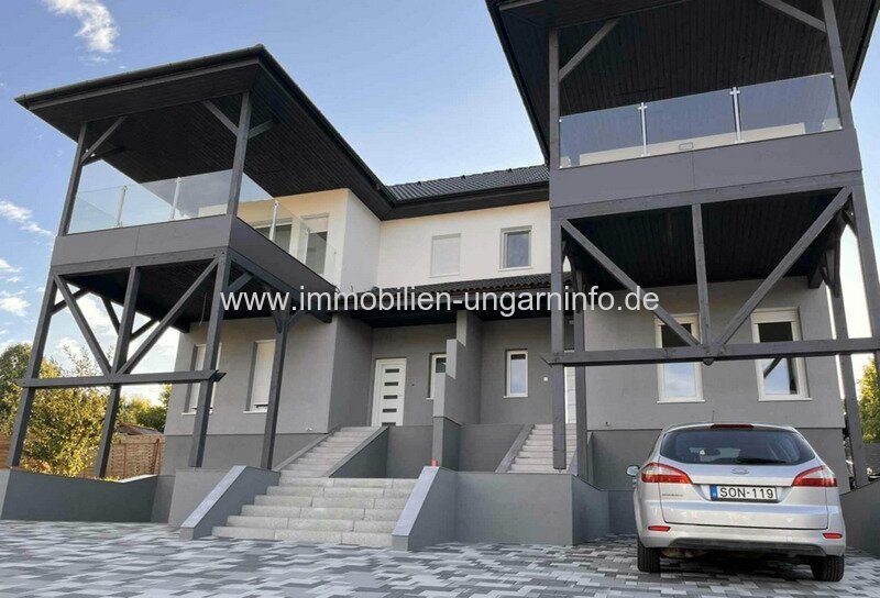 Somogy Vármegye: Hochwertiges, neu gebautes Doppelhaushälfte in Kaposvár zu verkaufen 