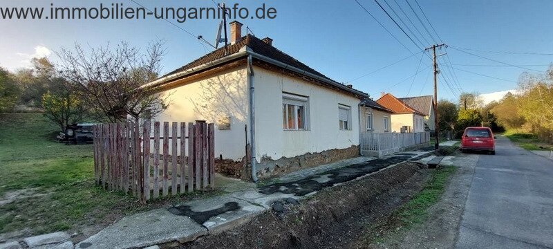 Somogy Vármegye: Einfamilienhaus in einem kleinen Dorf bei Kaposvár zu verkaufen 