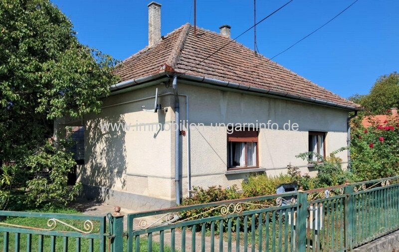 Somogy Vármegye: Familienhaus mit Nebengebäude und großem Grundstück im Komitat Somogy zu verkaufen 