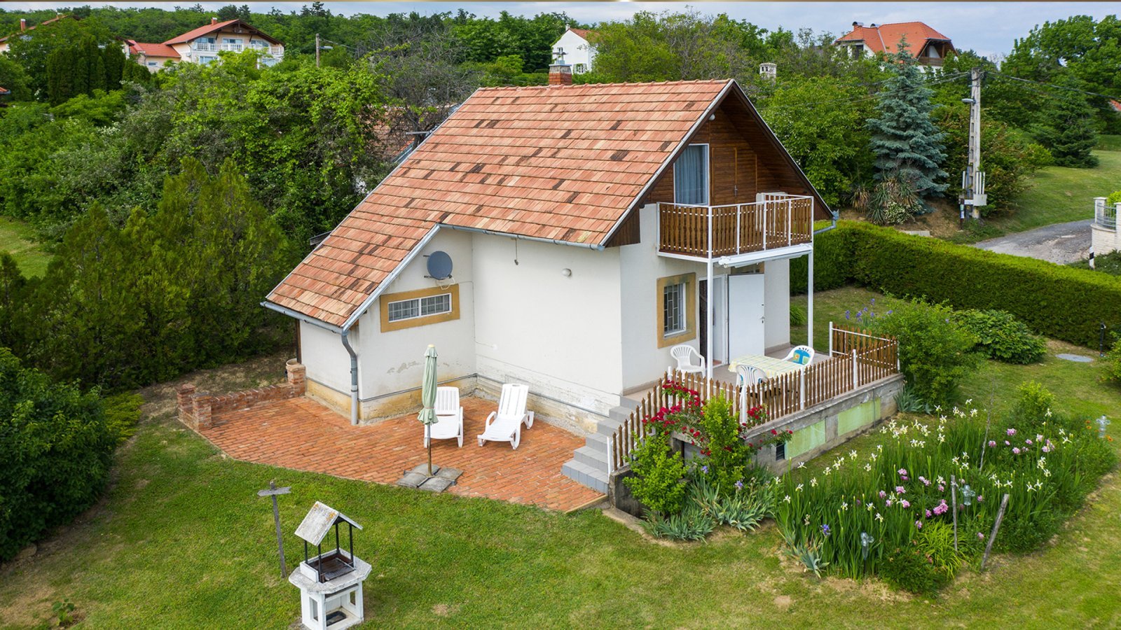 Cserszegtomaj: (AAAB) Kicsi, de kedves vidéki ház fenomenális helyen, panorámás kilátással Cserszegtomaj: (AAAB) Kicsi, de kedves vidéki ház fenomenális helyen, panorámás kilátással
