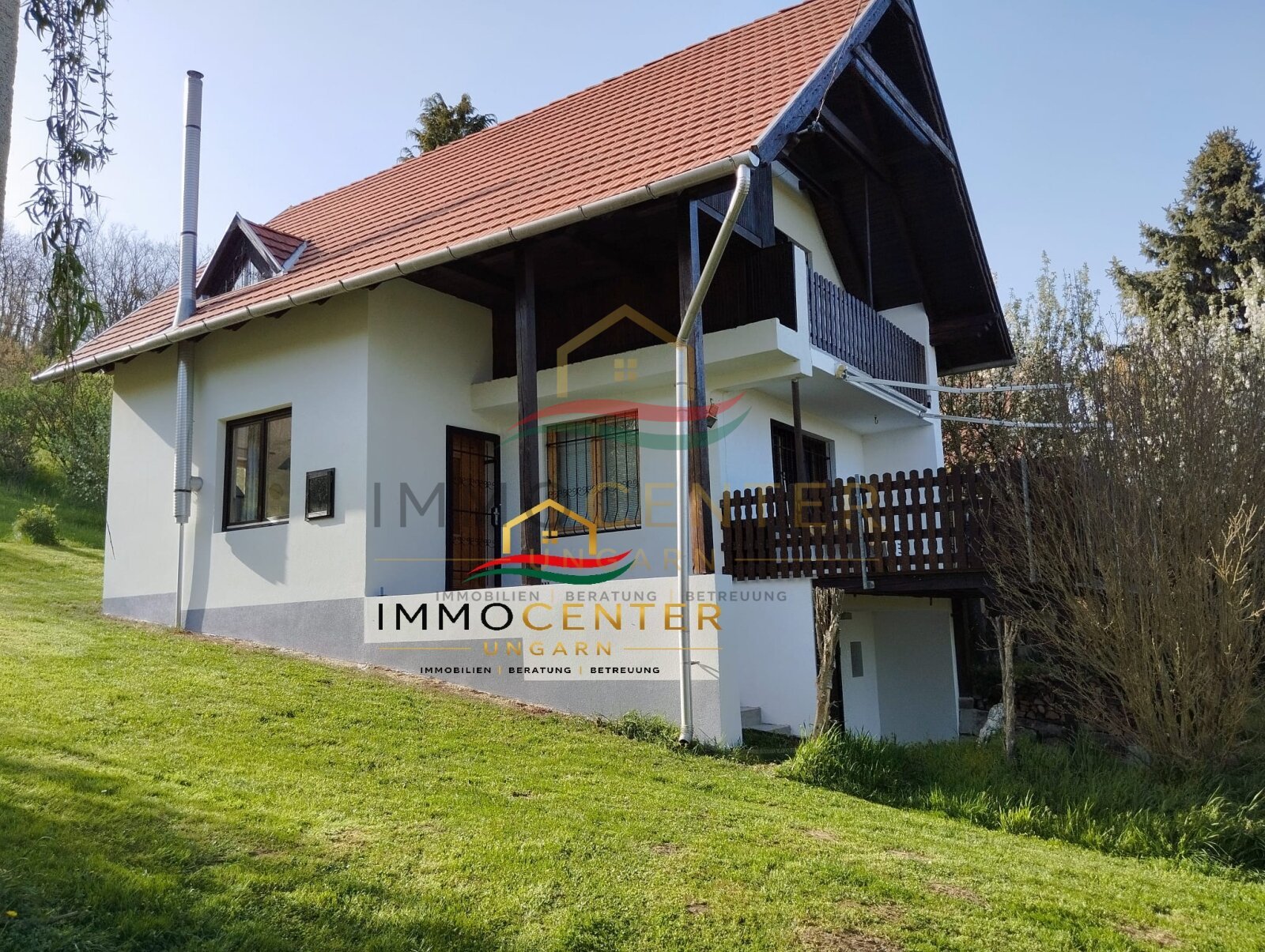 bei Zalaszentgrót: Masszív vidéki ház a szőlőben és további pinze (BAA-CM19) bei Zalaszentgrót: Masszív vidéki ház a szőlőben és további pinze (BAA-CM19)