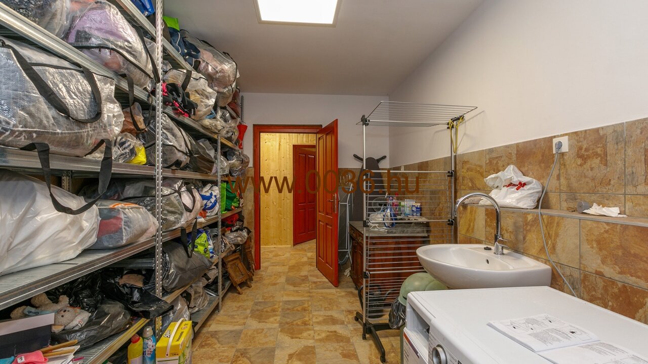 immocenter-ungarn-haus-kaufen-33563-kueche1 immocenter-ungarn-haus-kaufen-33563-kueche1
