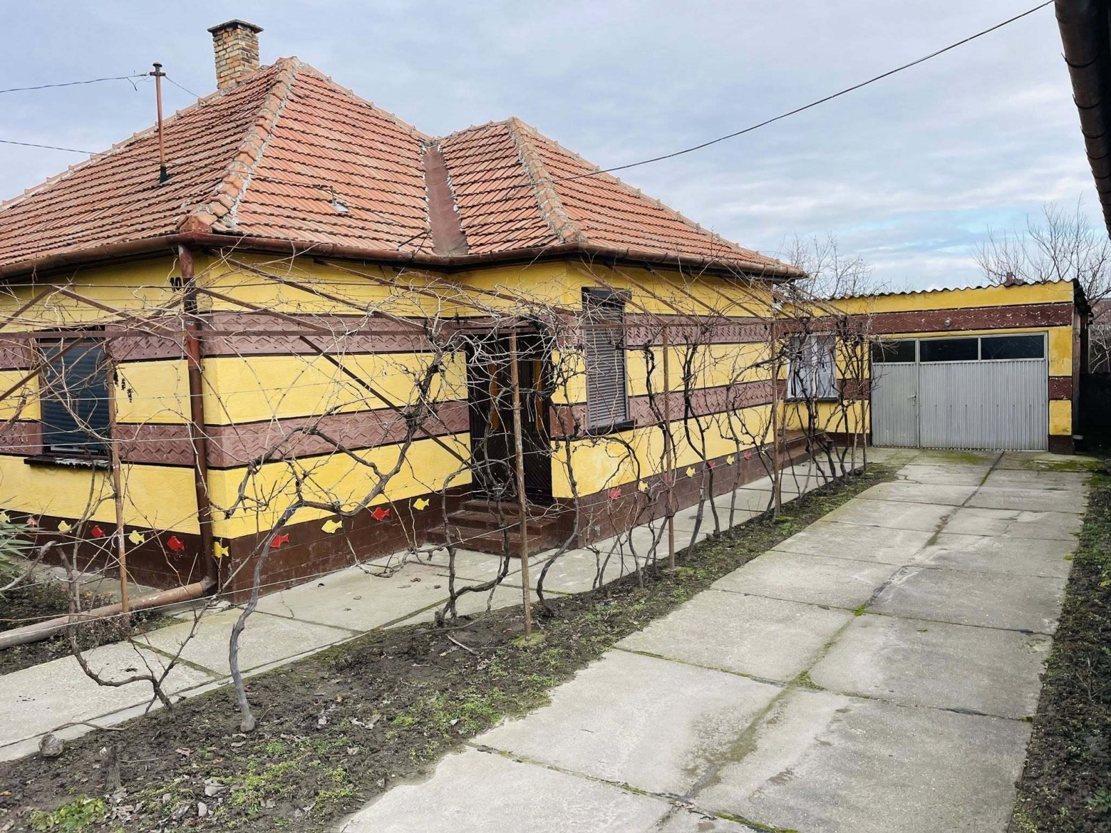 Dusnok: Családi ház csendes lakóövezetben eladó (BBA) Dusnok: Családi ház csendes lakóövezetben eladó (BBA)