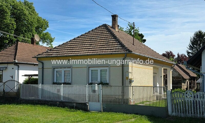 Somogy Vármegye: Im Komitat Somogy, in Sávoly - Einfamilienhaus mit großem Grundstück und weiteren, separat katastergeführten Flächen zu verkaufen Somogy Vármegye: Im Komitat Somogy, in Sávoly - Einfamilienhaus mit großem Grundstück und weiteren, separat katastergeführten Flächen zu verkaufen