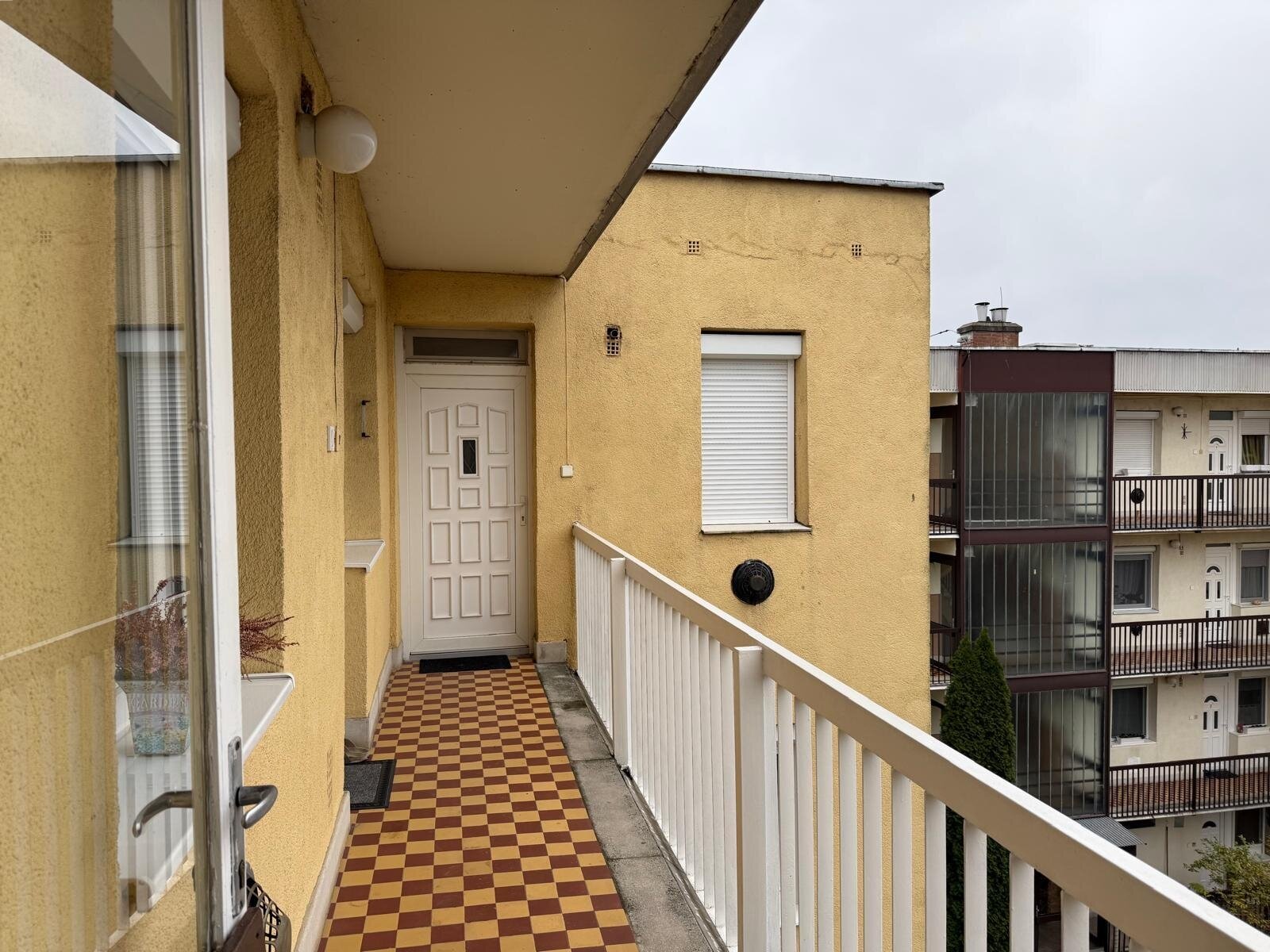 Monor: 3 Zimmer Wohnung zu verkaufen - 3 szobás lakás eladó Monor: 3 Zimmer Wohnung zu verkaufen - 3 szobás lakás eladó